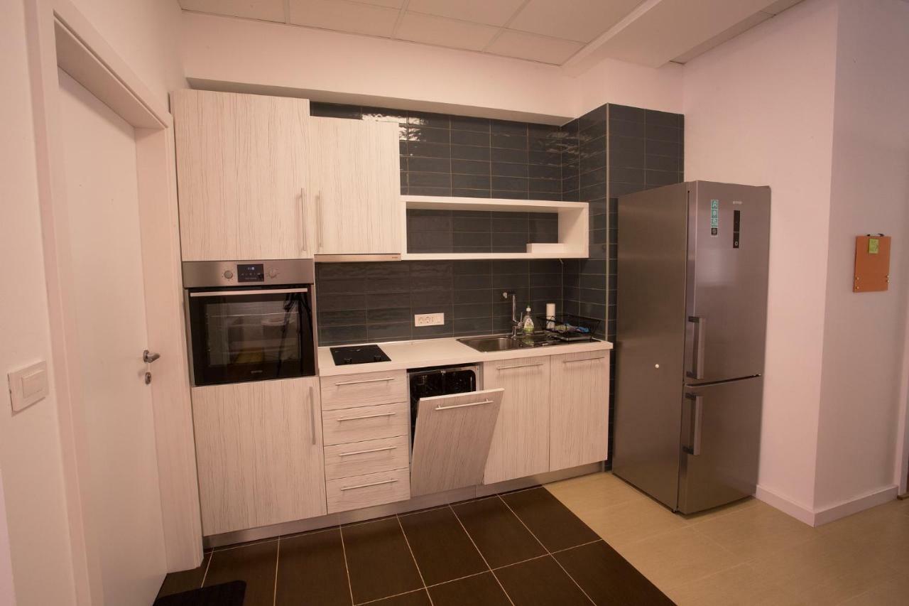 Downtown Beach Apartments Umag Exterior foto